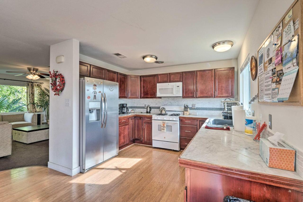 Vegas Oasis Home With Pool And Spa 7 Miles To Strip Las Vegas Esterno foto